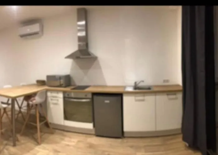 Location Tres Agreable T2 Neuf Appartement Corte (Corsica)